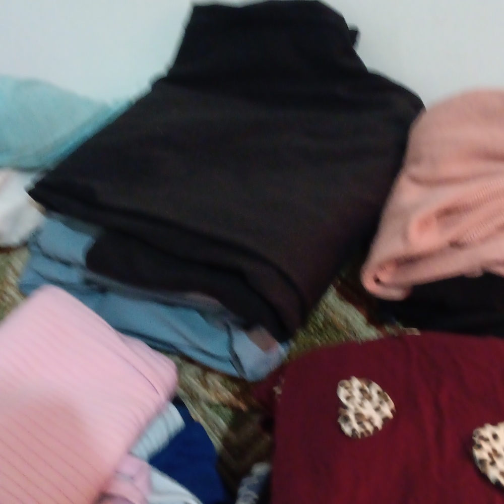 DRESSES